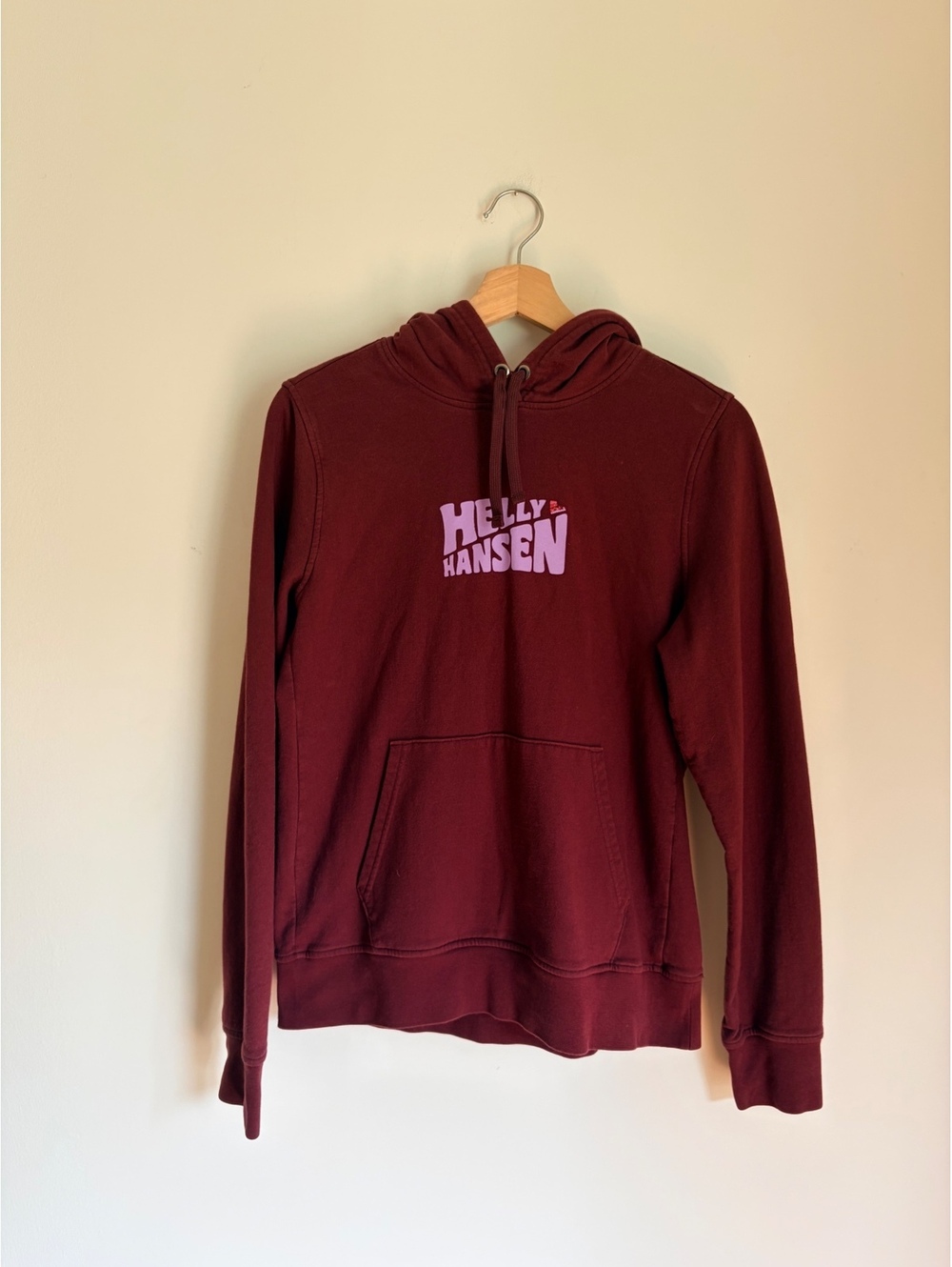 Helly Hansen Burgundy Fleece Pullover Hoodie Women’s Medium Logo Sweatshirt